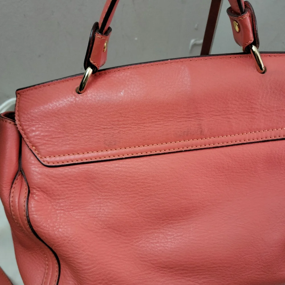 MCM Coral Leather Handbag - Picture 15 of 16